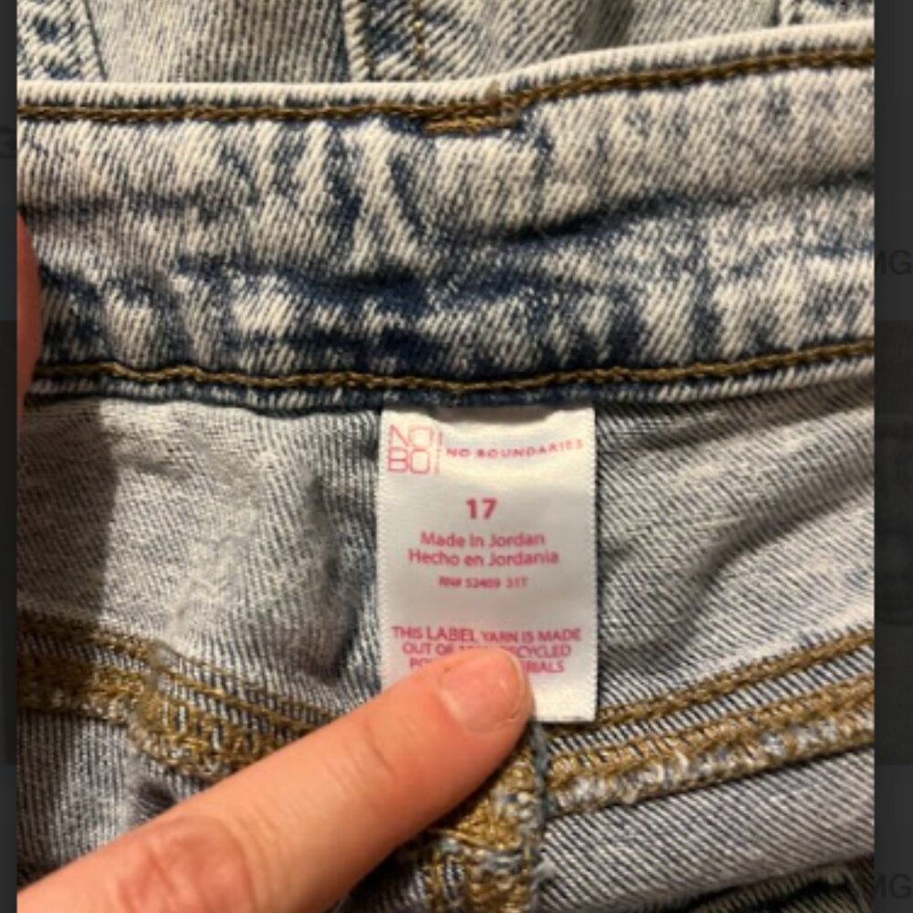 Jeans - Picture 2 of 4